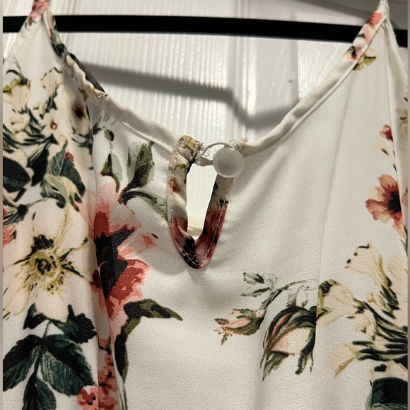 Beautiful Floral and Striped Romper - Picture 4 of 5